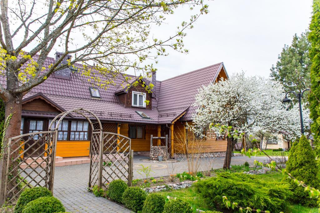 Domek Pod Klonem Agroturystyka Białowieża エクステリア 写真